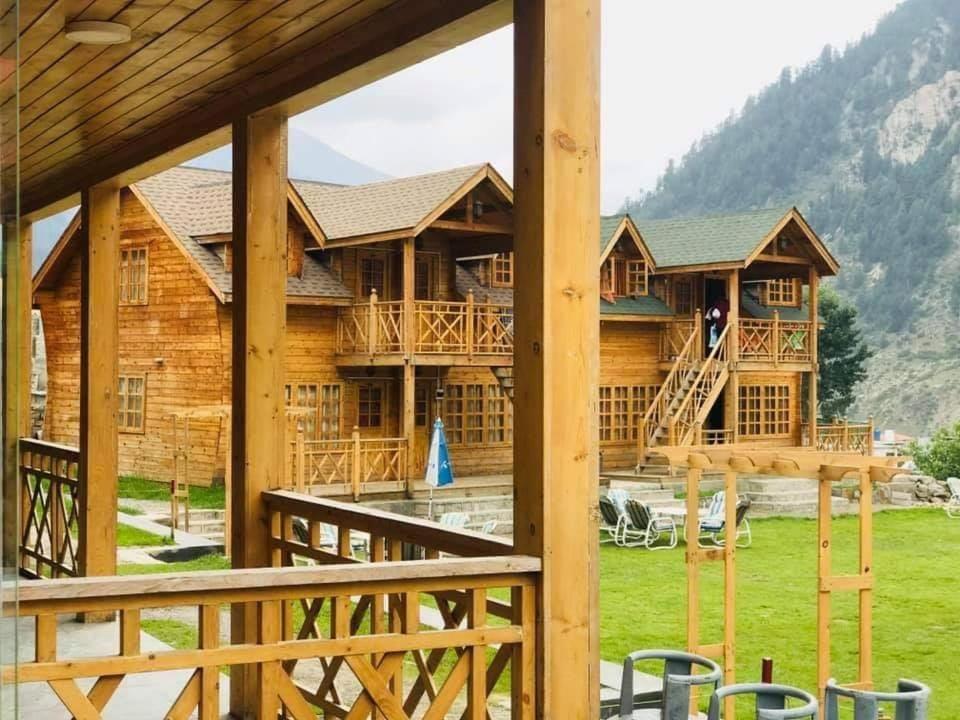 Swiss Wood Cottages Naran Esterno foto