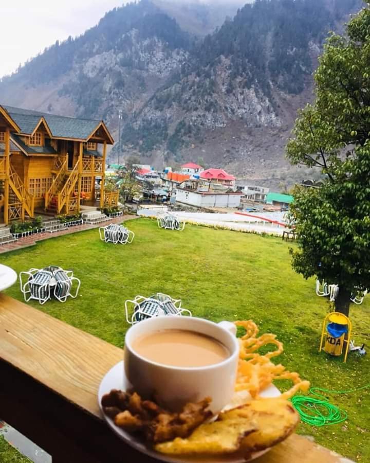Swiss Wood Cottages Naran Esterno foto