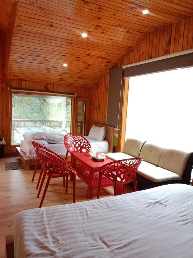 Swiss Wood Cottages Naran Esterno foto